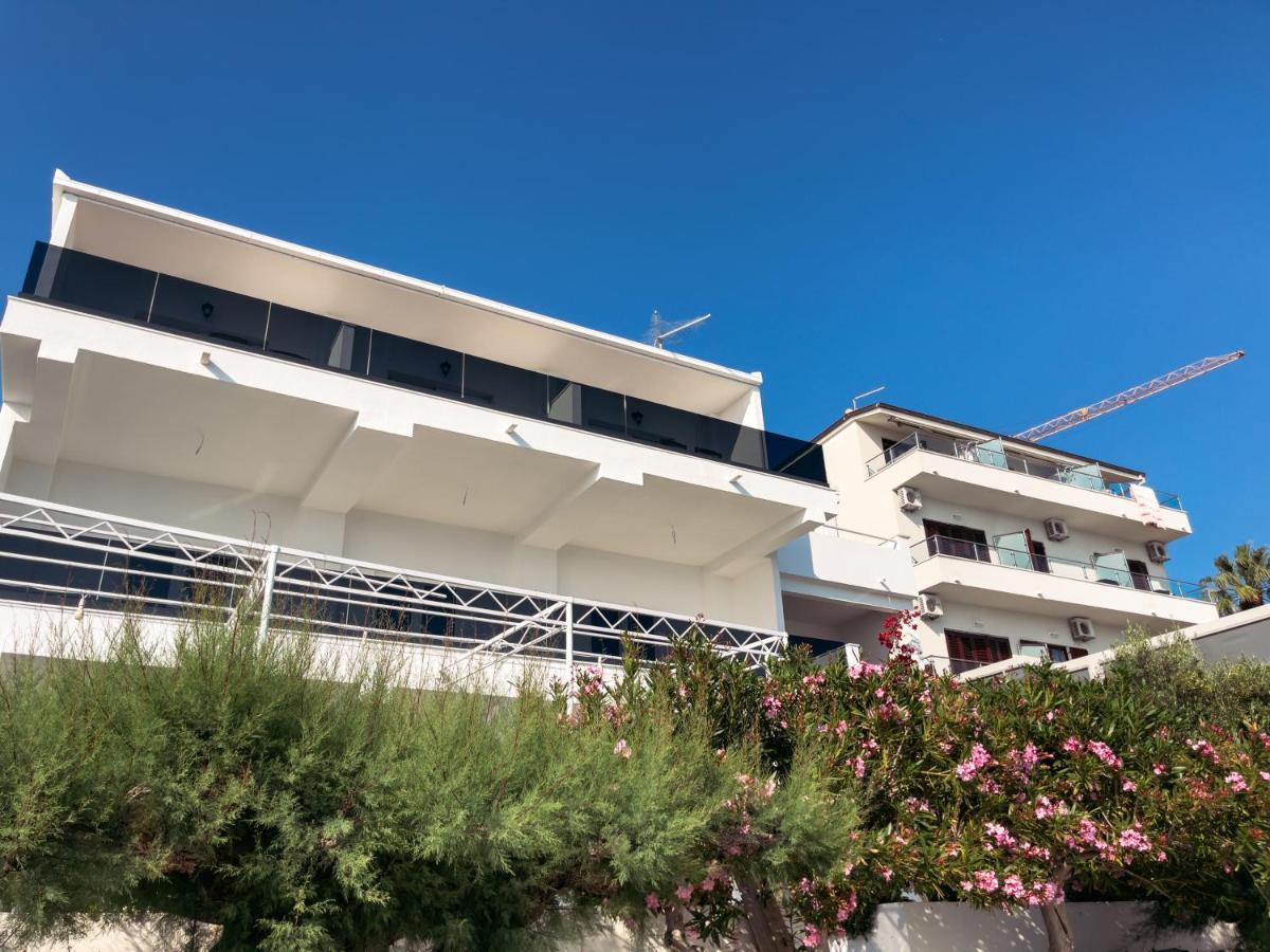 Apartments Goro Podstrana Dış mekan fotoğraf